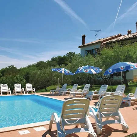 Nice In Porec-mugeba With Wifi 아파트 Mugeba