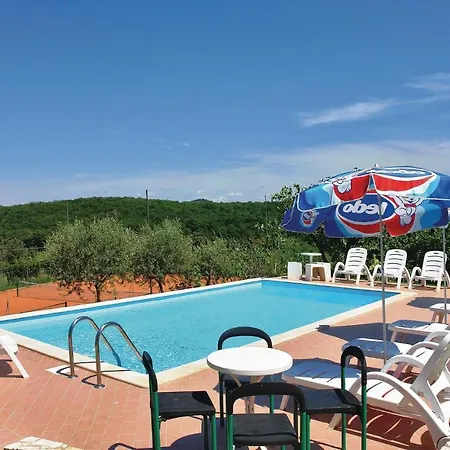Nice In Porec-mugeba With Wifi Apartmán Mugeba